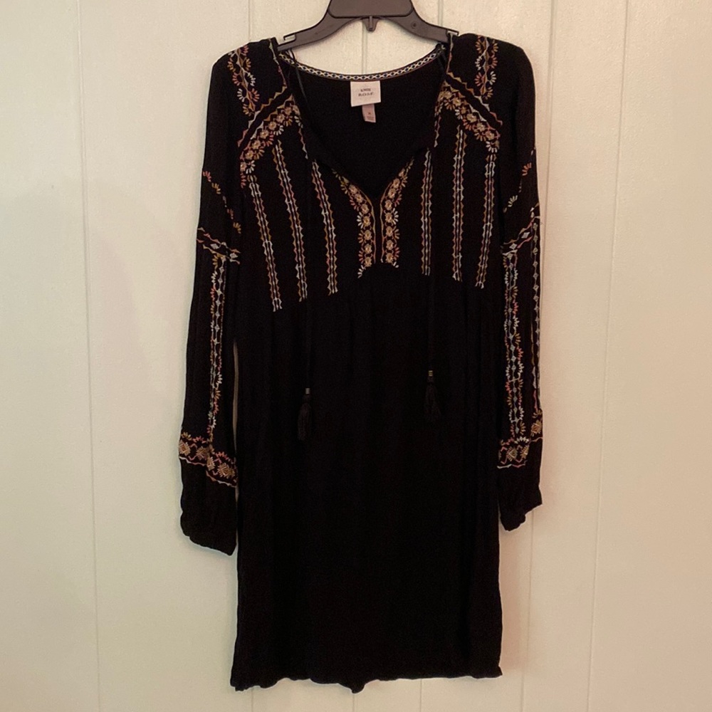 Knox rose black dress